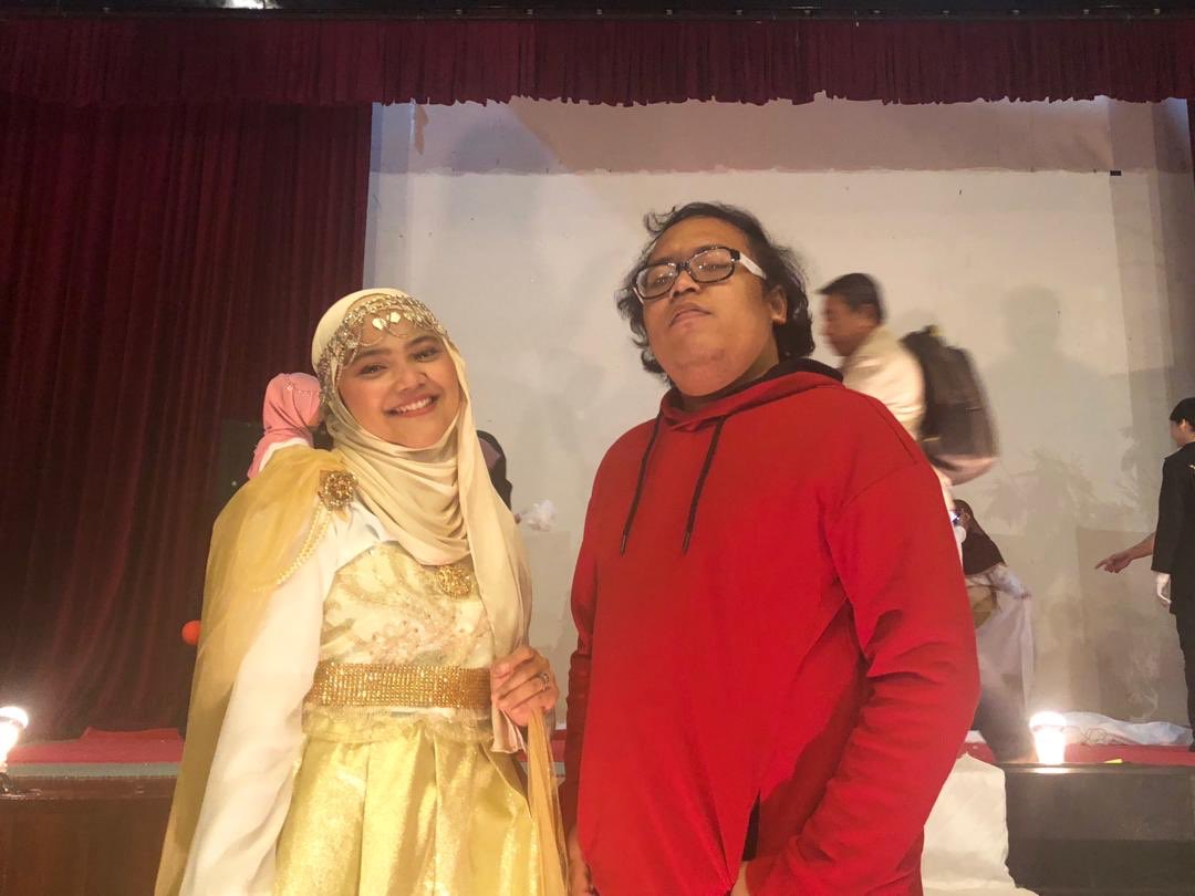 farizulikhmal's tweet photo. Last Tuesday’s activity: Attending Ramis Hamadul’s 'Ridicularious' theatre at Main Auditorium, IIUM Gombak #Ridicularious #TwinkleStudio #CaringClub https://t.co/eaWihP9T8n