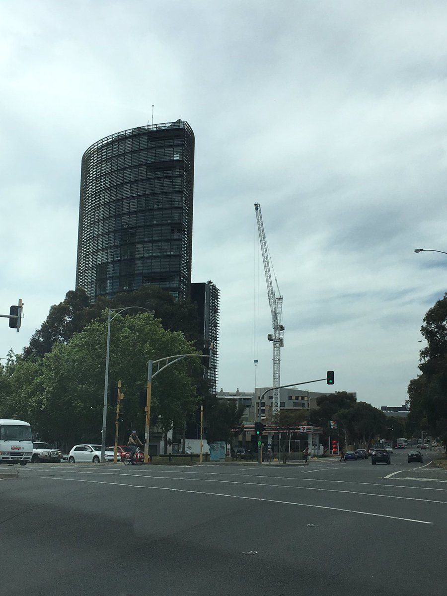 melbbrisMR's tweet photo. Old and the new going up side by side. Punt road pumping! #mbmr https://t.co/d2tw4iKBPZ