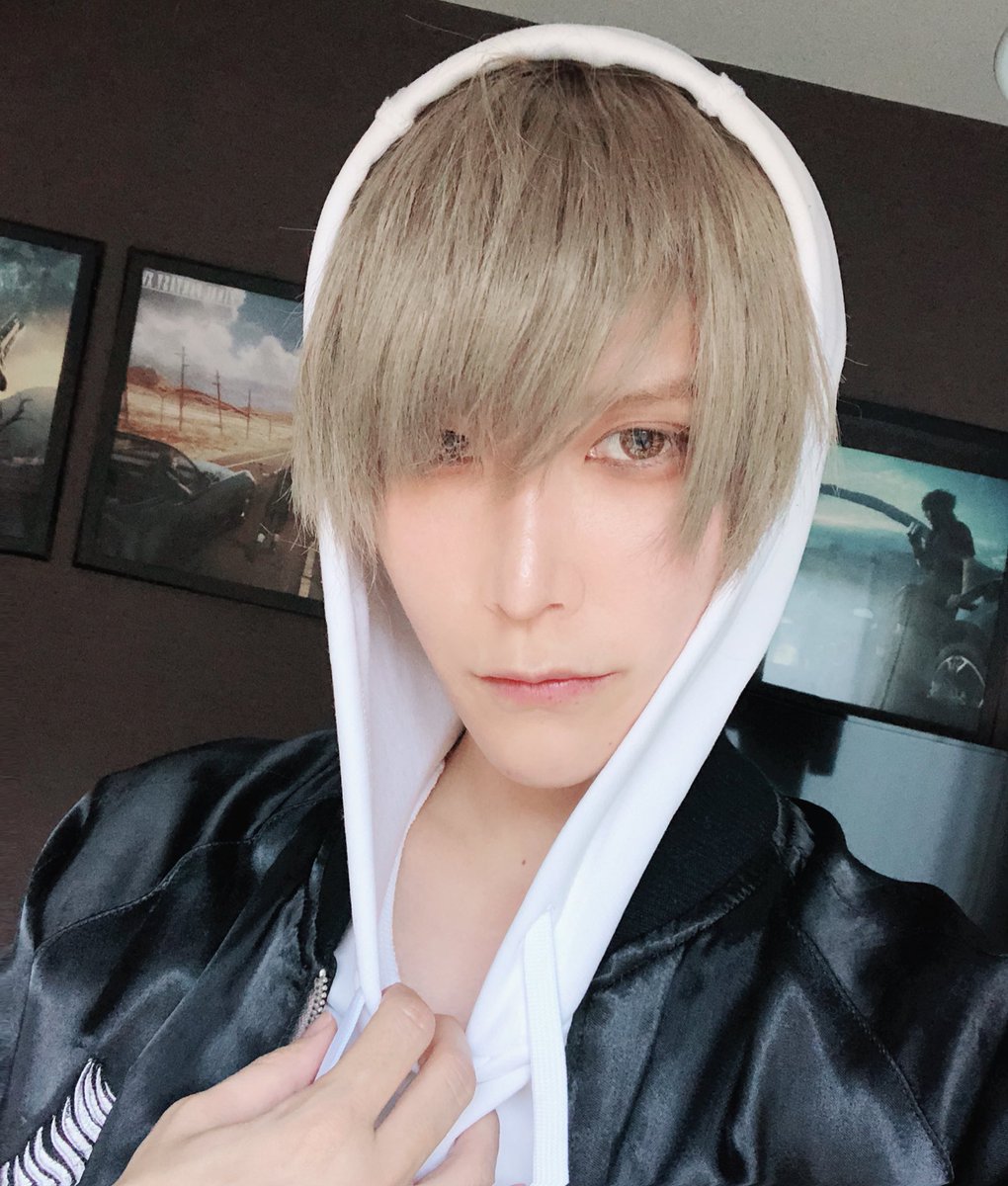 ズミ Auf Twitter 今日顔長いんだけどなにこれ 老化に伴って顔って長くなるの こわ 風邪薬かってくるルルアタックex