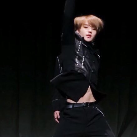 kimjungwoo_twt's tweet photo. Remember when yuta said that jungwoo has abs? He really mean it https://t.co/RcFnZKE7re