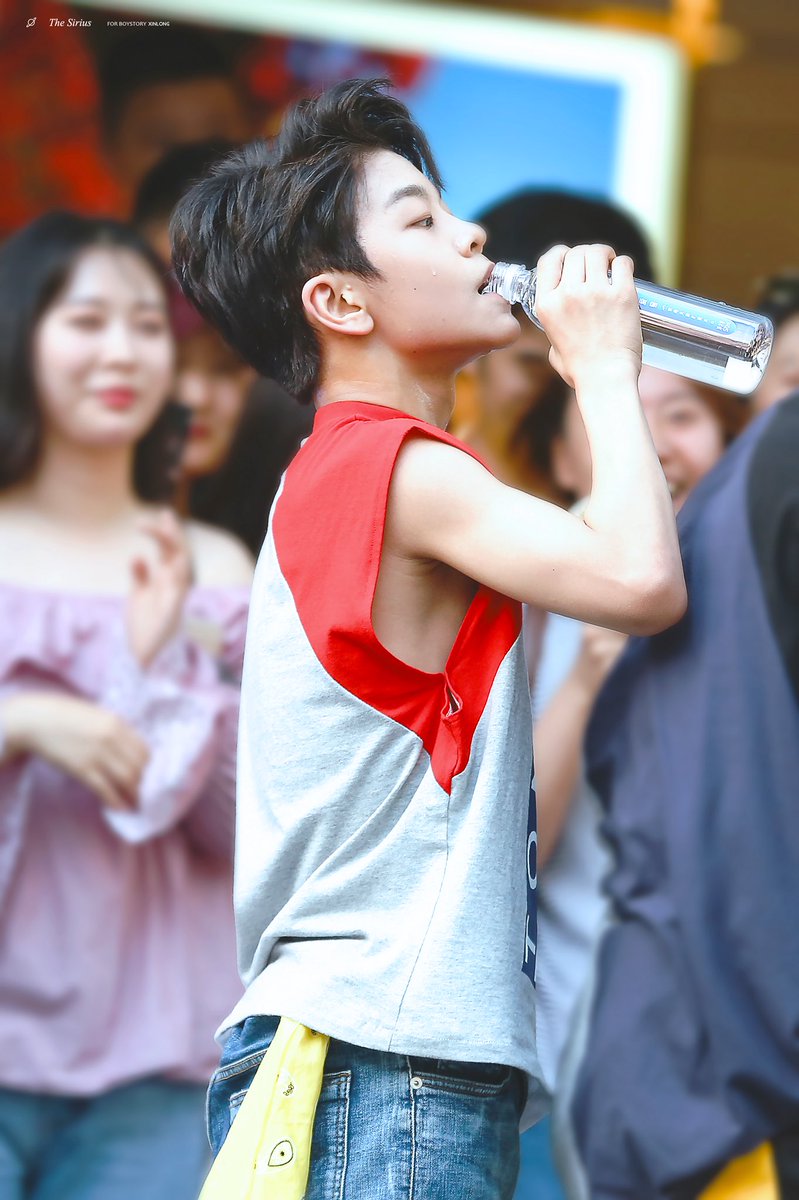 THESIRIUS0311's tweet photo. [HD]180817 

#BOYSTORY #XINLONG #鑫隆 https://t.co/3JLbKARrME