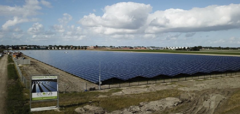 SolarMagazine - #Ecorus levert #zonnepark Heerhugowaard op: 34.000 zonnepanelen in bedrijf solarmagazine.nl/nieuws-zonne-e…