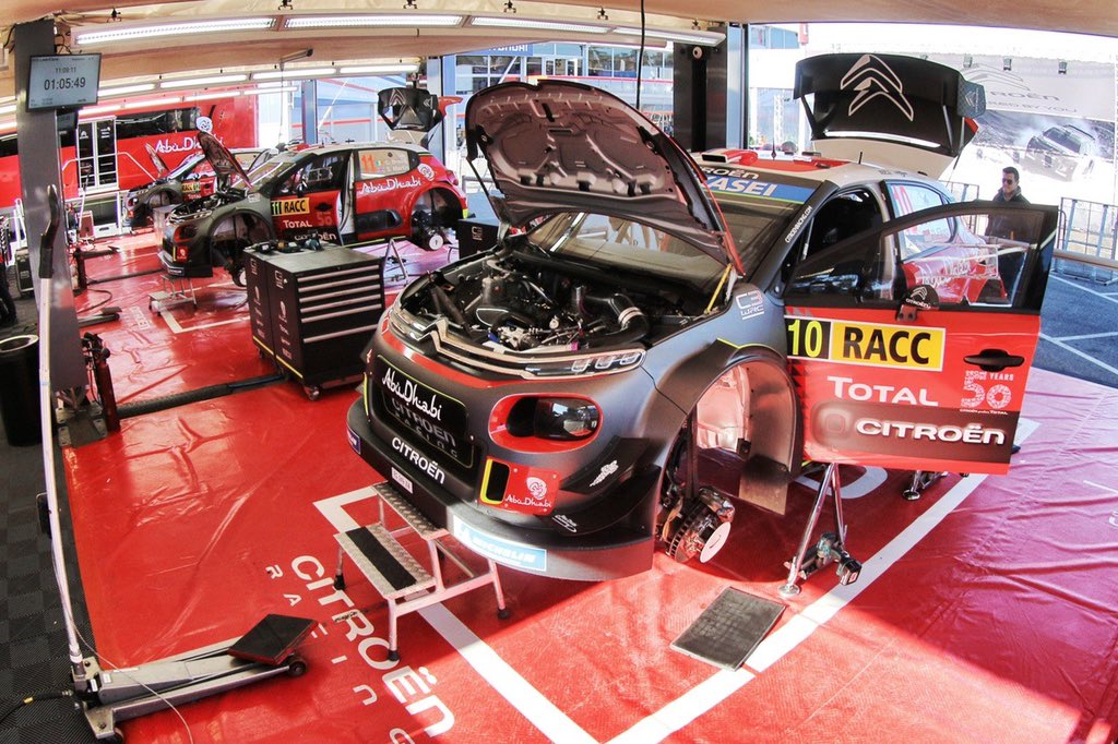 Affaritaliani's tweet photo. Buongiorno dal #RallydeEspana ci si prepara per lo #Shakedown il via alle 8.00am local time
#Loeb / #Elena
#Breen / #Martin #AlQassimi / #Patterson
#Veiby / #Skjaermoen
#Lefebvre / #Moreau
#Tempestini / #Itu
#Lopez / #Rozada #C3R5 #CitroenRacing #C3WRC https://t.co/ZPQJPS948g