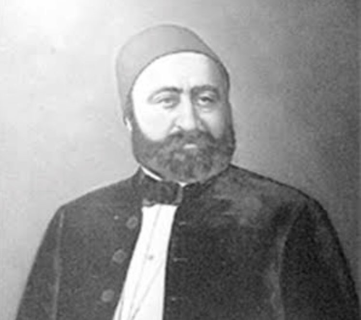 III.Napolyon; Paris’te Osmanlı Büyükelçisi Ahmet Vefik Paşa ile konuşması sırasında alaylı bir şekilde “Sen kendini Yavuz Sultan Selim’in elçisi mi zannediyorsun?” demesi üzerine;

Ahmet Vefik Paşa;
“Öyle olsaydım, siz Fransa’da imparator olarak bulunamazdınız”
cevabını vermişti.