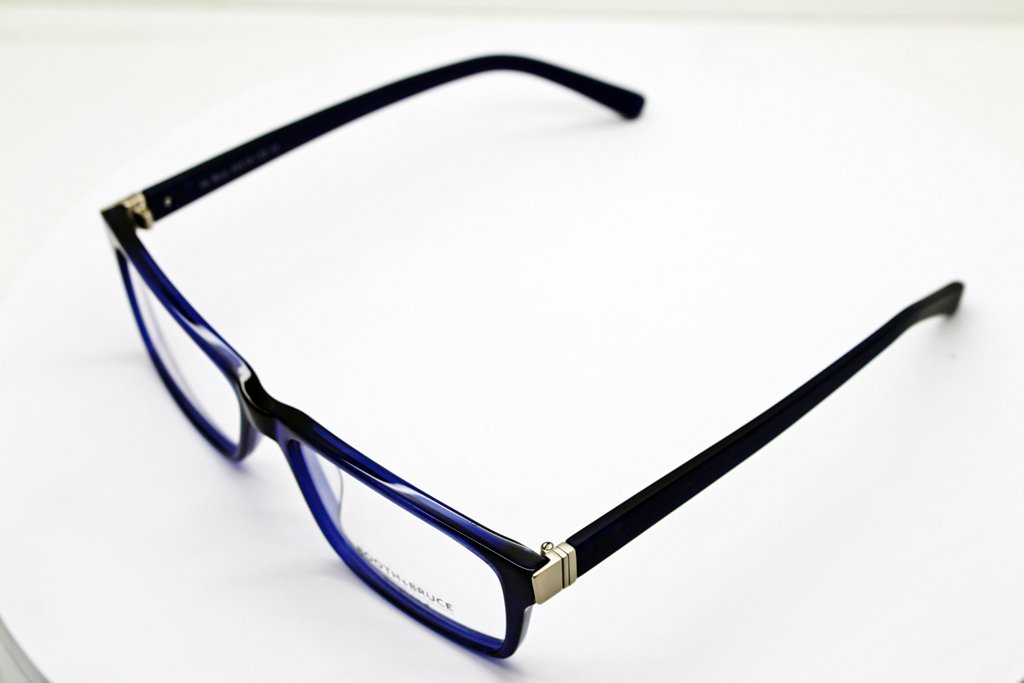 Lais Opticians tweet media