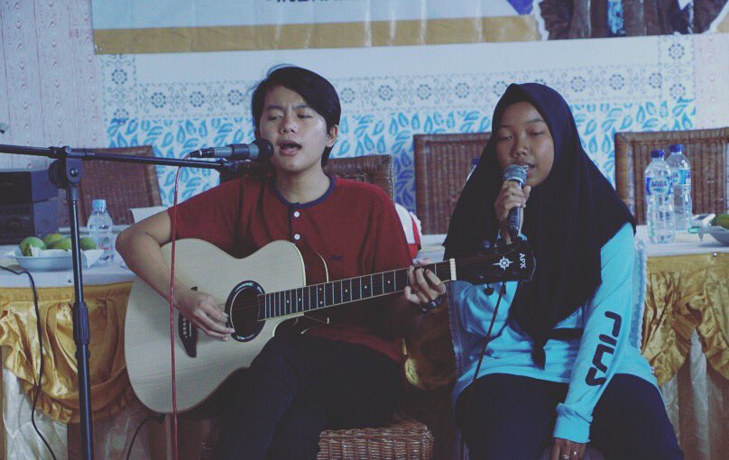 tapromusik's tweet photo. Meet and Greet @LanaMaulana45 bersama Teman Lana (21/10) di Indramayu. Acara yang sangat seru dan untuk menjalin silaturahmi agar selalu terjaga dengan baik.
Terimakasih Teman Lana !
.
.
#temanlana #LANA #maulanaardiansyah #ASBSK #MnG #temanlanaIndramayu https://t.co/GmPRvqDP0V