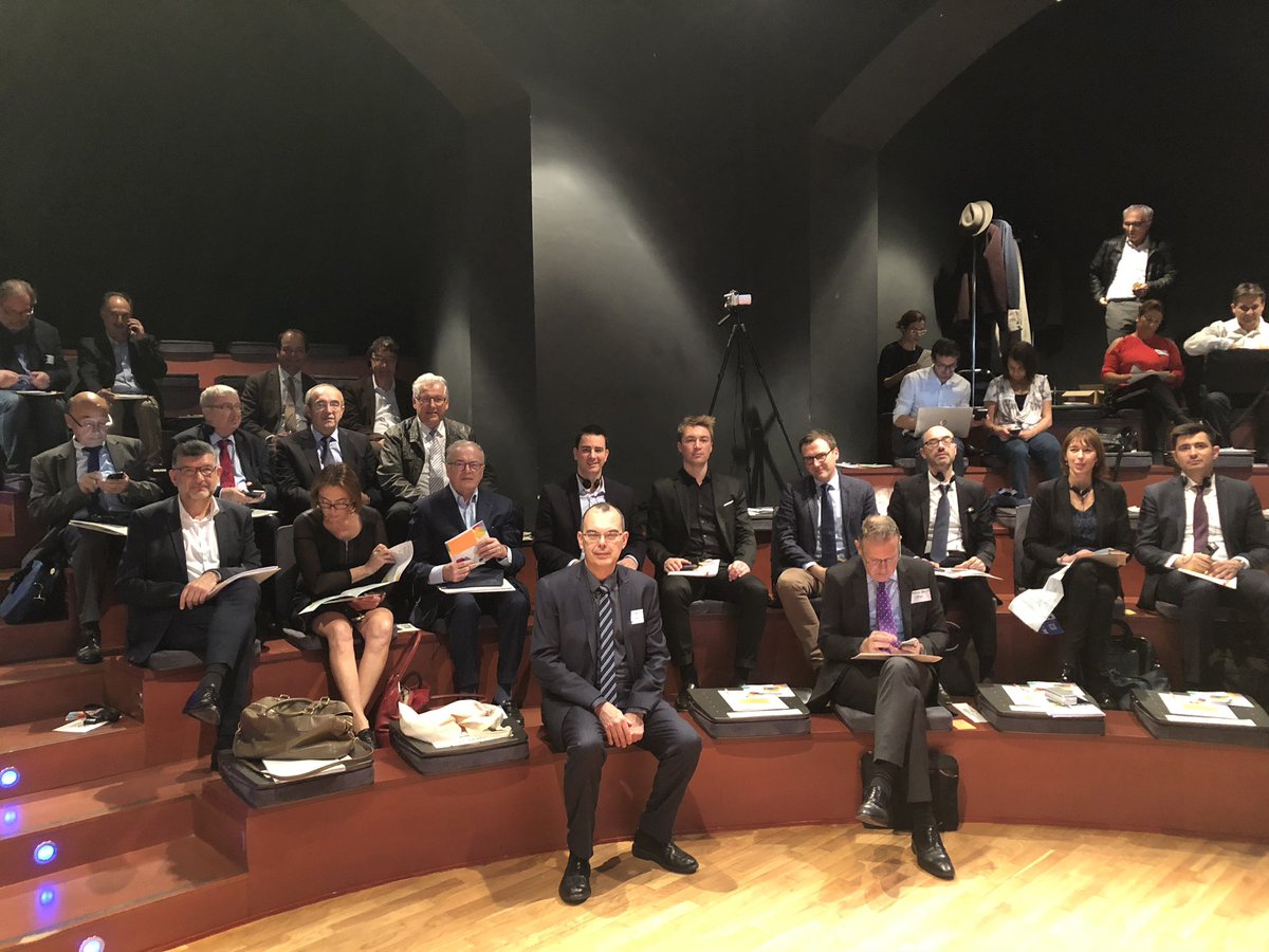 Une délégation de @villes2fr est présente à Barcelone à l’occasion du séminaire Urbact sur la revitalisation des cœurs de ville. Il s’agit là d’un enjeu partagé à l’heure où nous mettons en œuvre en France le programme Action Coeur de Ville #Collterr