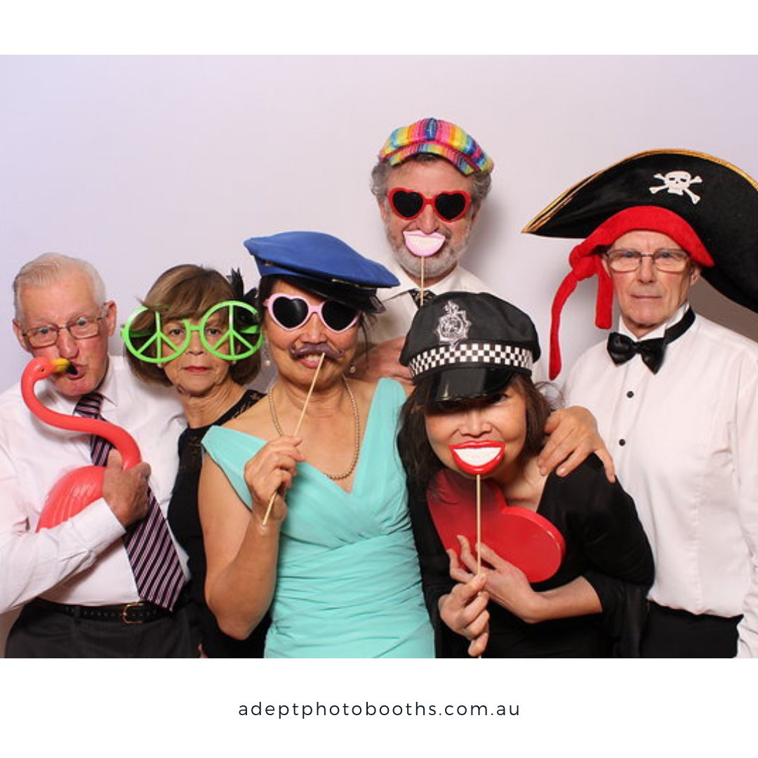 Adept_Perth's tweet photo. A photo booth is fun for all ages.

#PhotoBooth #GifBooth  #VintagePhotoBooth #Props #Party #Friends #Event  #AdeptPhotoBooths #Fun #OldiesFun https://t.co/VdChWlGO9L