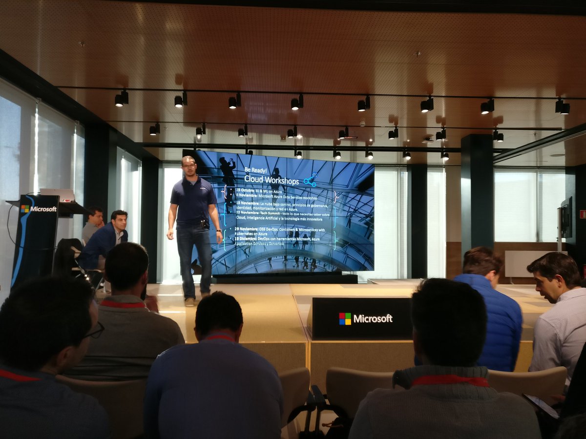 findemor's tweet image. Volvemos con la Inteligencia Artificial, hoy en @Microsoft  desde la teoría hasta el despliegue! CC @solusoft_es