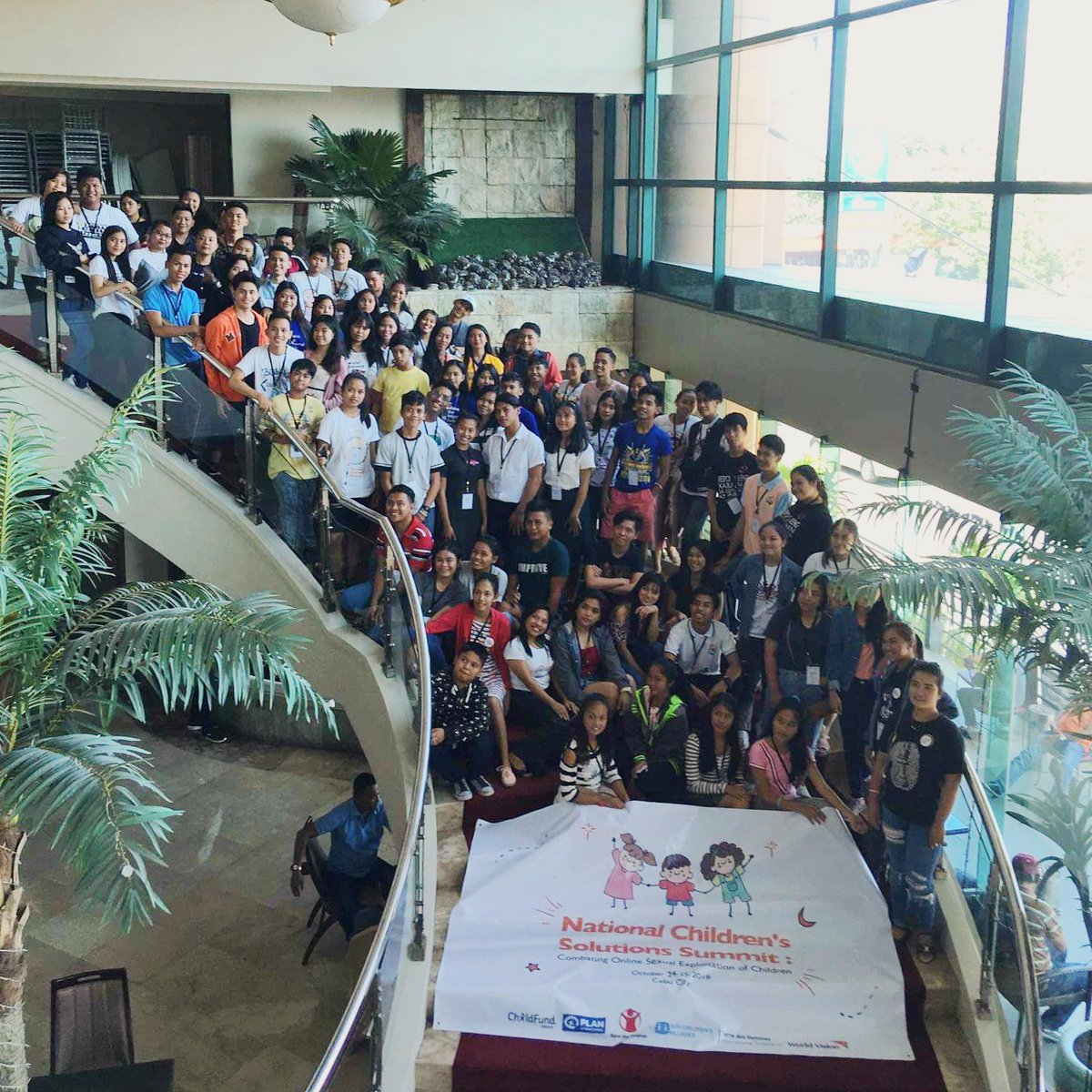 sospilipinas's tweet image. It&apos;s the final day of the National Children&apos;s Solutions Summit in Cebu City.

100 children and youth are now having intense discussions to finalize their own solutions and recommendations to eradicate Online Sexual Exploitation of Children (OSEC).

#EndOSEC
#EndHumanTrafficking.