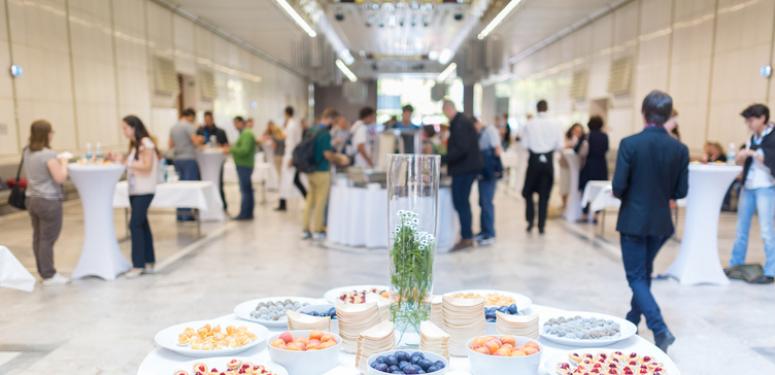 Nestlepro's tweet image. Networking is not the easiest thing to do. We prepared you a small list to allow you to come out on top during networking events: bddy.me/2SgQzg0
#Chefify #Networking #Events #Restaurant