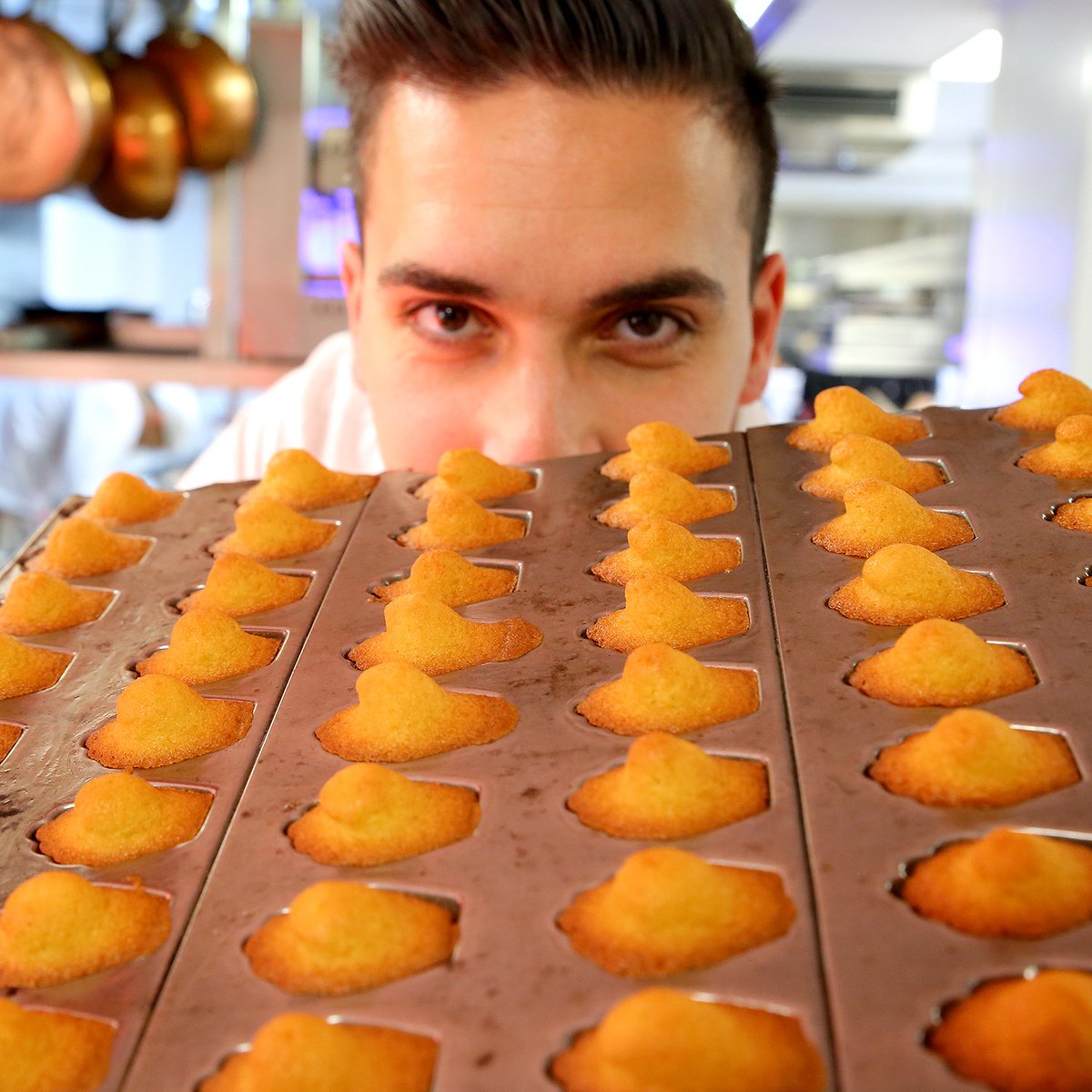 Par ici les petites Madeleines ! #CaSentTarpinBon #LuluDuVieuxPort #Marseille #MichelinStar