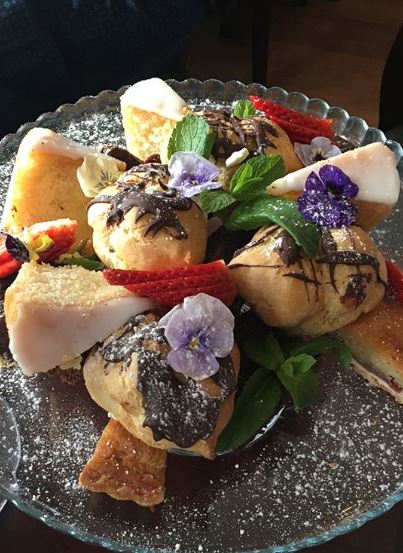 Tomat_101's tweet photo. We're throwing it back to this delicious Afternoon Tea!
Have you visited us for a Gent's or Ladies Afternoon Tea yet? Call to book now on 01925 212660 βοΈ
#TomAt101
#StocktonHeath
#Warrington
#ThrowbackThursday https://t.co/sktVlROGe3