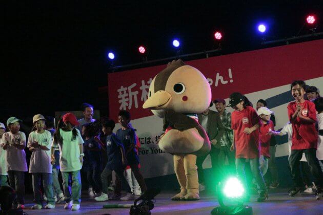 ArtsYokohama's tweet photo. 【イベント情報】11/3（土・祝）、11/4（日）10:00～「新横浜パフォーマンス2018」会場：日産スタジアム（横浜国際総合競技場）
https://t.co/zEYaYDnstQ
＃DDD横浜 #DDDatY ＃ダンス ＃横浜 ＃イベント https://t.co/W77otKebfh