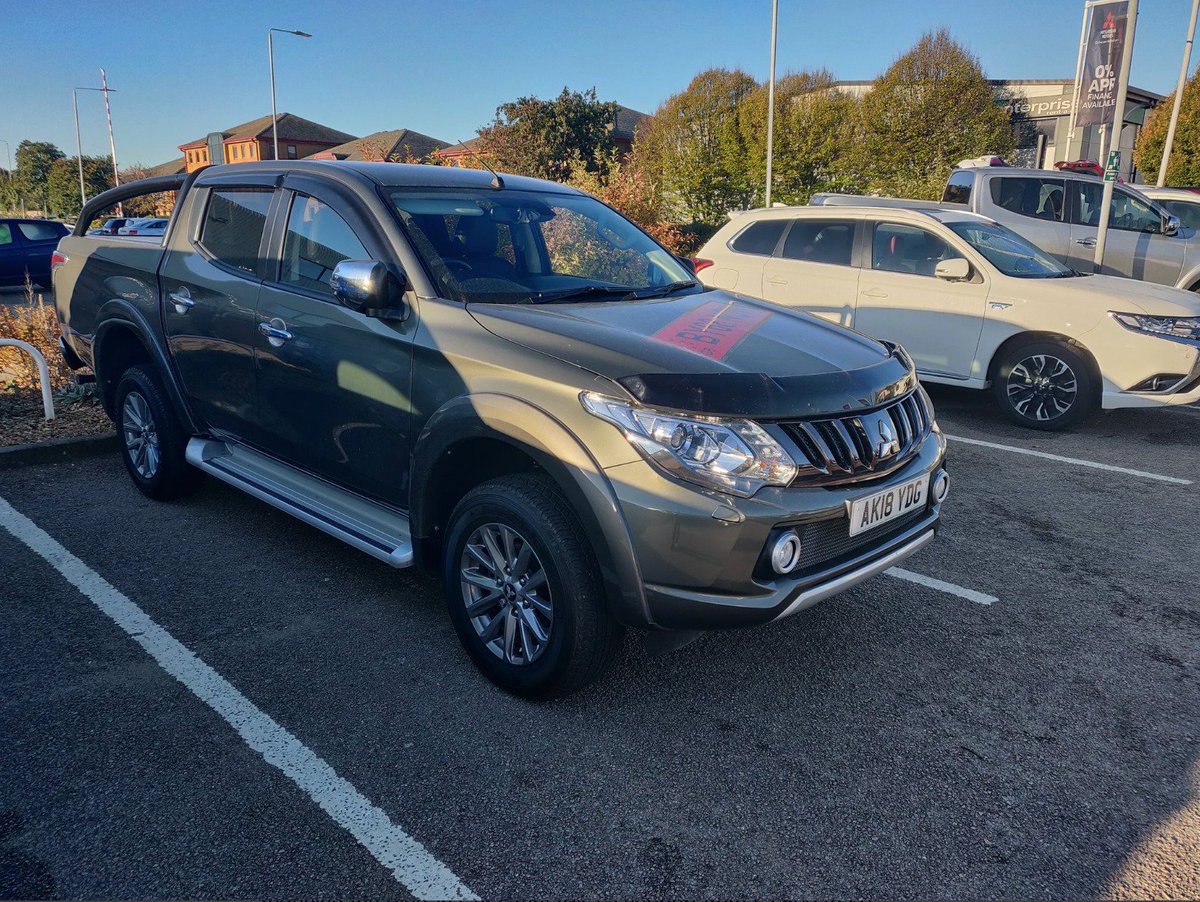CloseMitsubishi's tweet image. FOLLOW and RT to WIN a Pick-up Truck for next weekend! We're giving you the chance to WIN a test drive in an all singing all dancing Mitsubishi L200 Barbarian! We'll announce the winner on 01/11!

#WIN #Mitsubishi #L200 #TestDrive