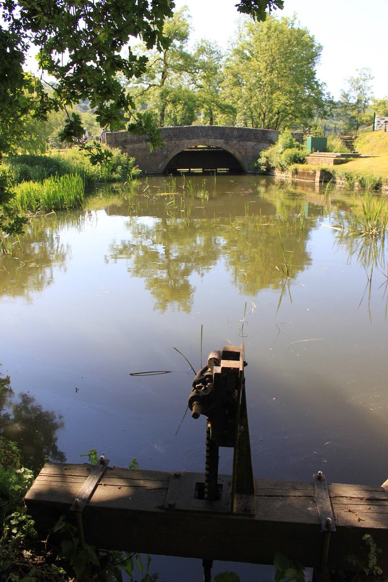 CRTWalesandSW's tweet image. And... the answer to our #WaterwaysWednesday Quiz was the weir and sluice at Claverton. Did you guess correctly? Pic courtesy of #KACT Archive. Find out more here: ow.ly/fsp530ml8fT
