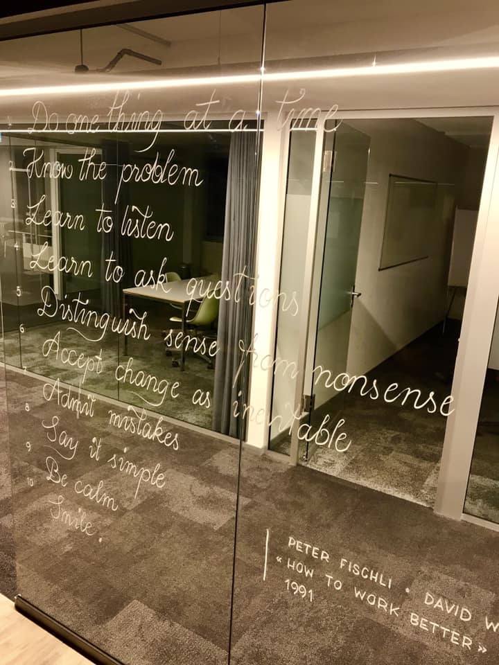 unic's tweet image. Wir sind überzeugt: Nur wenn Technologie und Benutzerbedürfnisse verschmelzen, entstehen nützliche Lösungen. Das #howtoworkbetter von Fischli&amp;amp;Weiss reflektiert unsere Denkweise sehr schön. Unsere Gedanken zum #SwissDigitalDay. #WirmachenDigitalesmenschlich #humancentereddesign