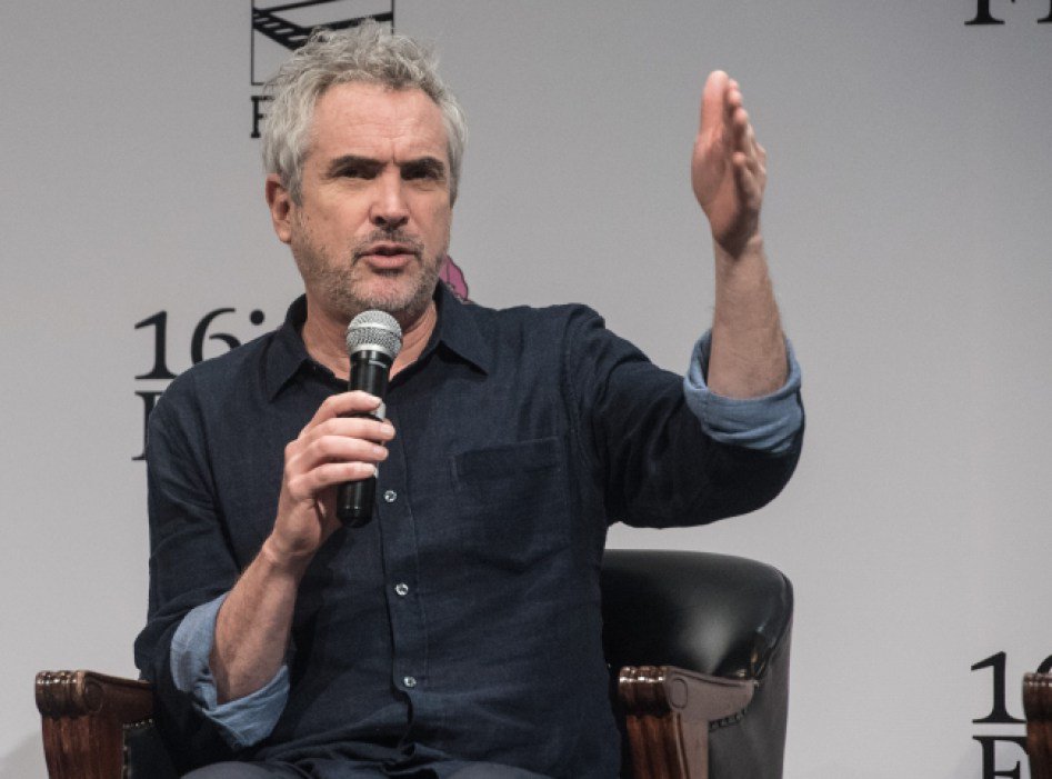 Defiende <a href="/alfonsocuaron/">Alfonso Cuaron</a> a la #CaravanaMigrante y arremete contra el racismo en #México
bit.ly/2EL2HTF