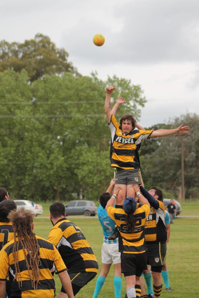 Bocalan1's tweet photo. #Rugby
JUGARON MENORES Y MAYORES POR LIGA UROBA

El pasado sábado en La Quinta del Club Belgrano y por la Liga UROBA, jugaron contra Dolores la categoría Menores de 15, cayendo por 31 a 26 y los Mayores, que ganaron 16 a 13. https://t.co/UCqb7ptLh1