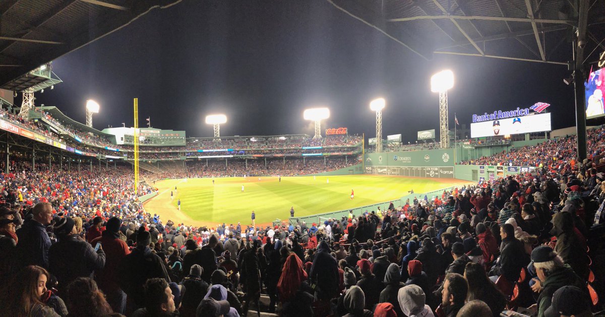 MikeMahoney10's tweet photo. Best night of my life https://t.co/SZrQzuNtmR