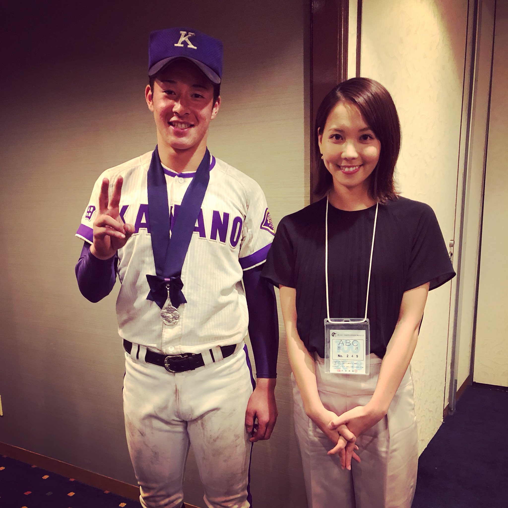 熱闘甲子園 ヒロド歩美インスタ便り 金足農業の吉田輝 星投手 日本ハムファイターズとの交渉権獲得 おめでとうございます 詳しくは ヒロドのインスタをご覧ください T Co A6z6xp81ru T Co Mffyshiwau Twitter