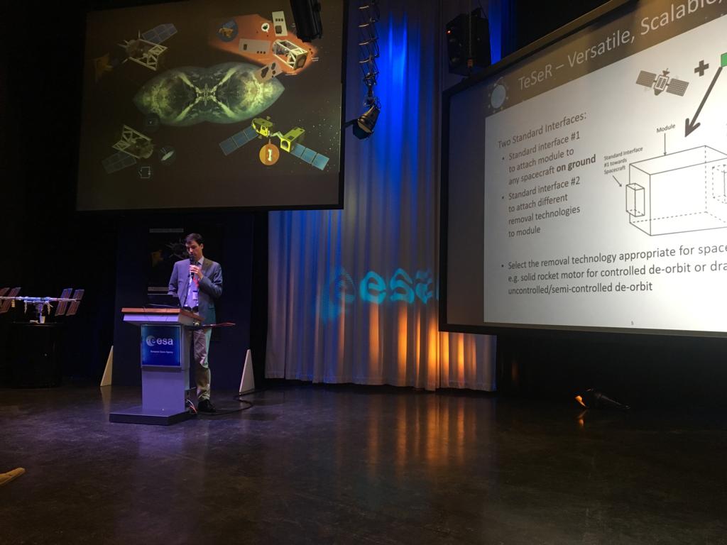 ESAcleanspace's tweet photo. TeSeR (Technology for Self-Removal) Status of a Horizon 2020 Project to Ensure the Post Mission Disposal of Future Spacecraft by C. Vogt from @AirbusSpace #2018csid #cleanspace #debris https://t.co/tH52nHhiKQ