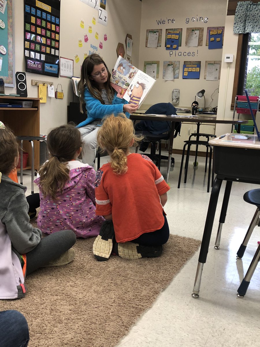 bkroars2nd's tweet photo. We had another guest reader for 4th grade! #BKRoars https://t.co/dq5qo2QGk0