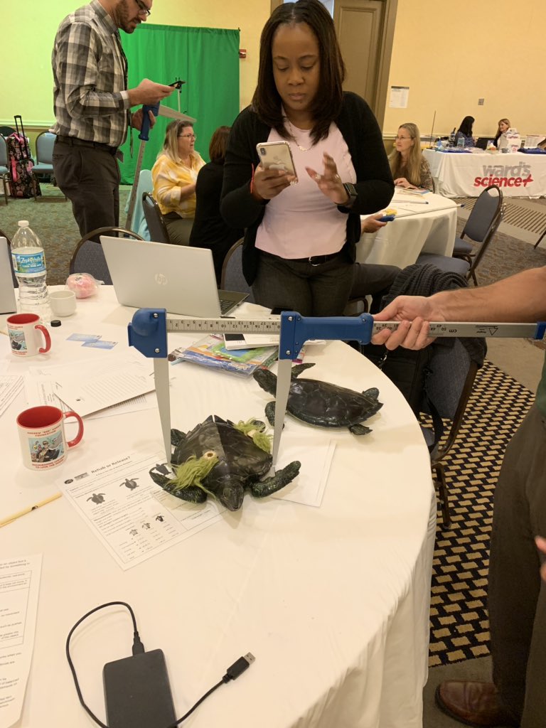 MCPS_Secondary's tweet photo. Learning about class activities offered by Inwater Research Group #Turtle❤️ #FASS2018 https://t.co/gKj9Td1TgW