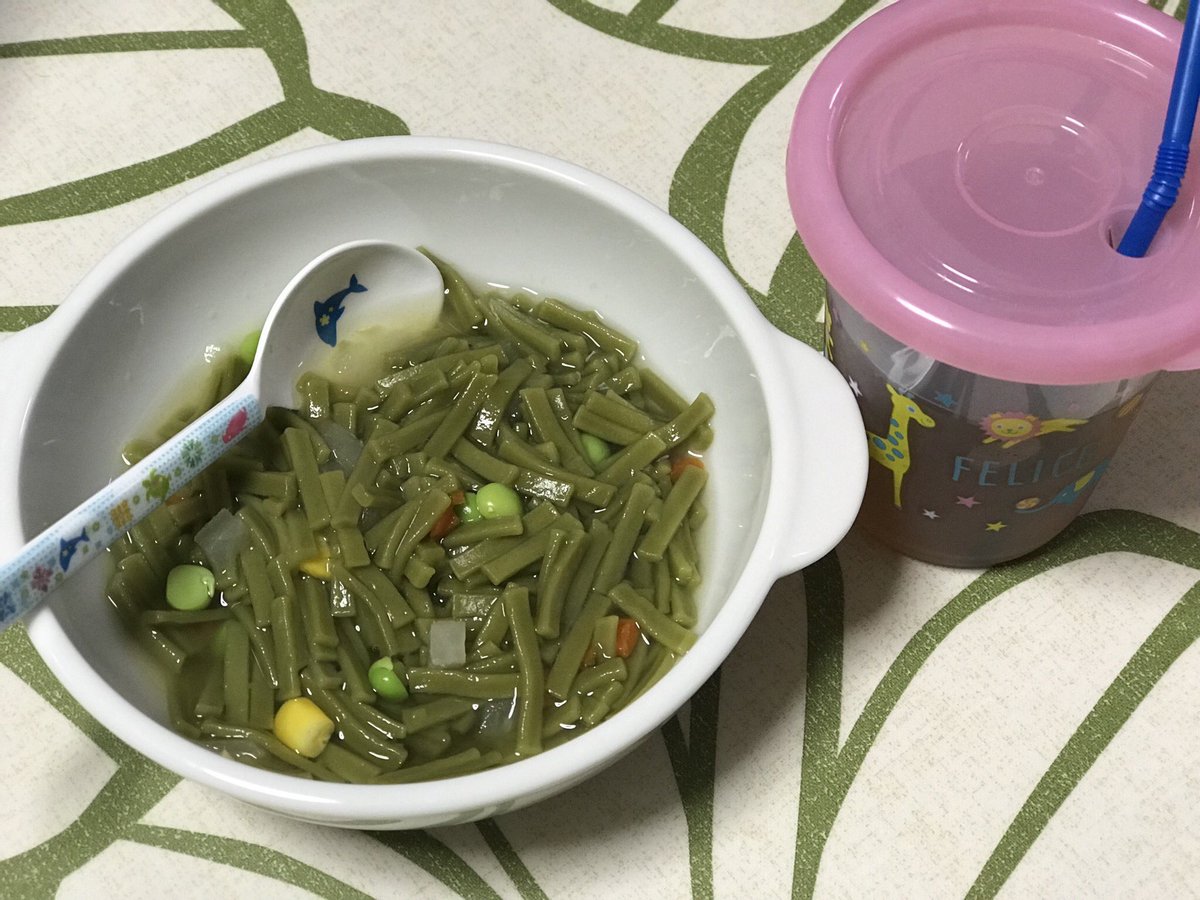 ｋ ただの蛙 على تويتر 朝はほうれん草うどんです ミックスベジタブルも入ってる 茹でて 薄皮剥いた O 昼は仕事だったので母におねがい 夕飯はふりかけお粥とほうれん草とポテトペースト このペーストが嫌いだったようで食べなかった 最近