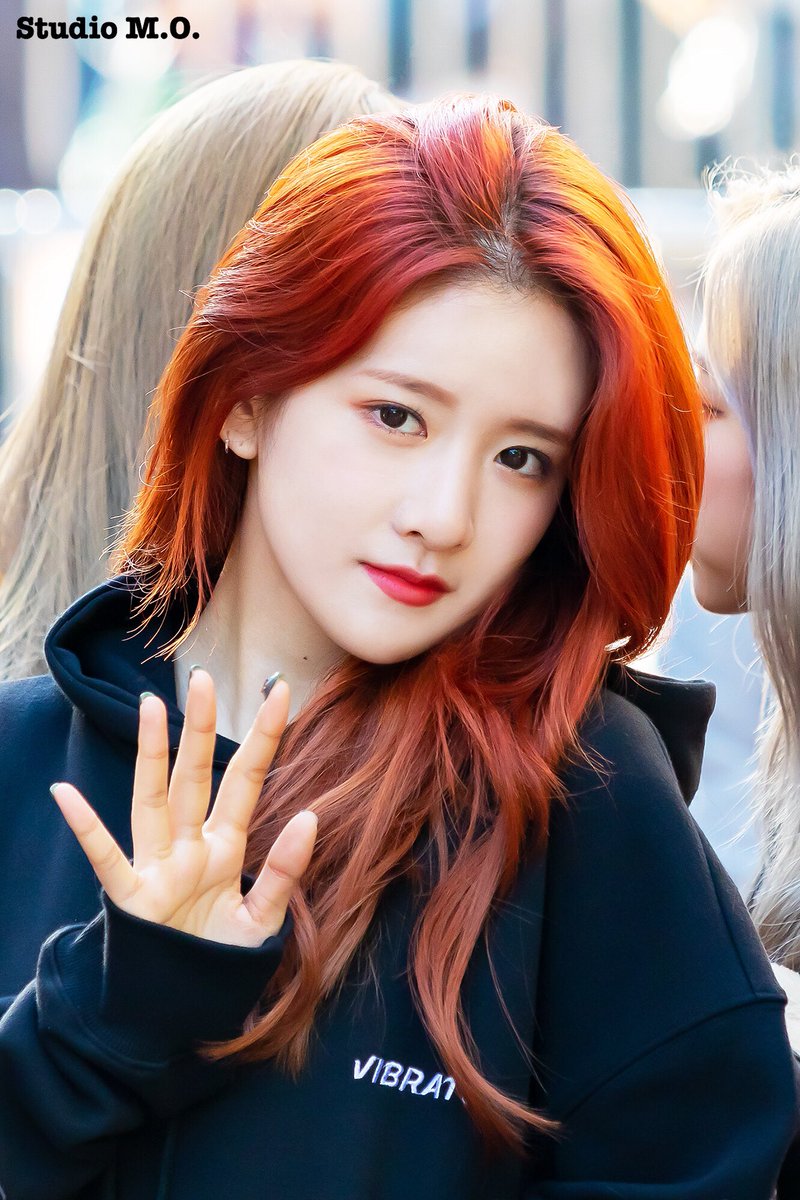 Studio M O A Twitter Music Bank 宇宙少女 エクシ Wjsn 우주소녀 Exy 엑시 Save Me Save You 부탁해 Studio M O A Twitter Music Bank 宇宙少女 エクシ Wjsn 우주소녀 Exy 엑시 Save Me Save You 부탁해