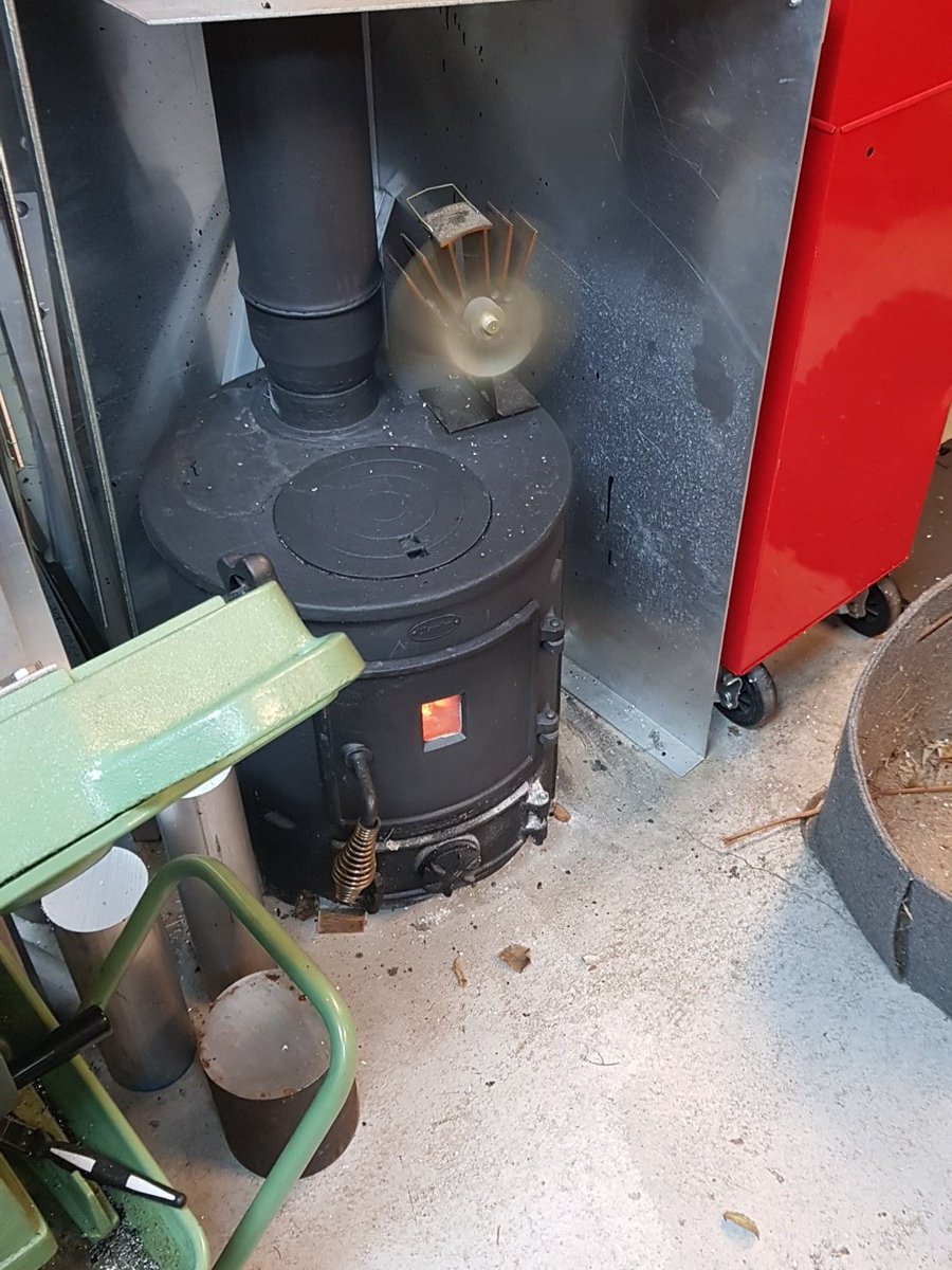 Ray Whaler tweet media