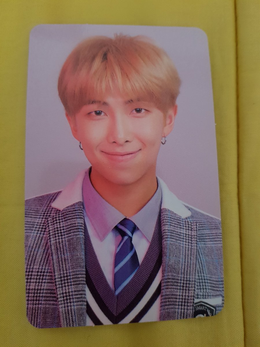 kentijin's tweet photo. Questa giornata non poteva iniziare meglio ☺
1. È il mio compleanno 🎂
2. In #SuperStarBTS hanno aggiunto #Base_Line 🌞
3. Mi è arrivato Answer e ho trovato la photocard del presidente 😍
4. Esce #WasteItOnMe
Se oggi continua così sarà il compleanno più bello https://t.co/m4Ivh1Ek1N