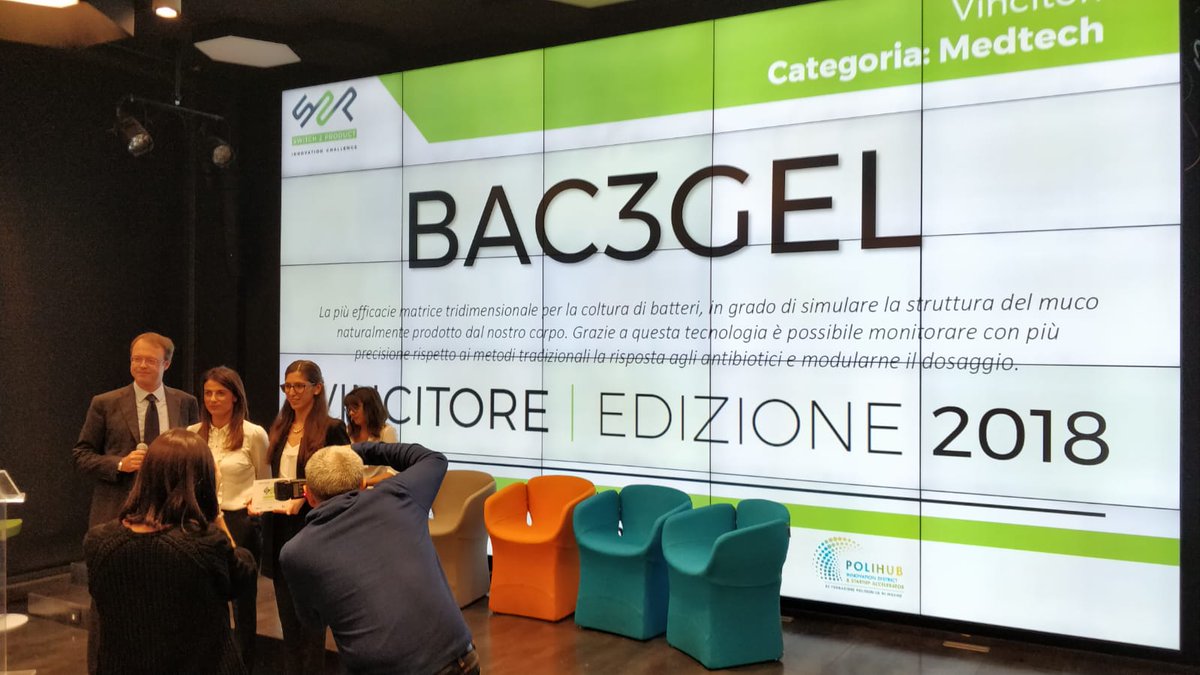 PoliHub's tweet photo. Finale #Switch2Product 2018 Gabriele Secol annuncia i vincitori della categoria # Medtech: sono #TMek, #Bac3Gel, #Uheart, #Agade e #Koral https://t.co/VEHAskUTrD