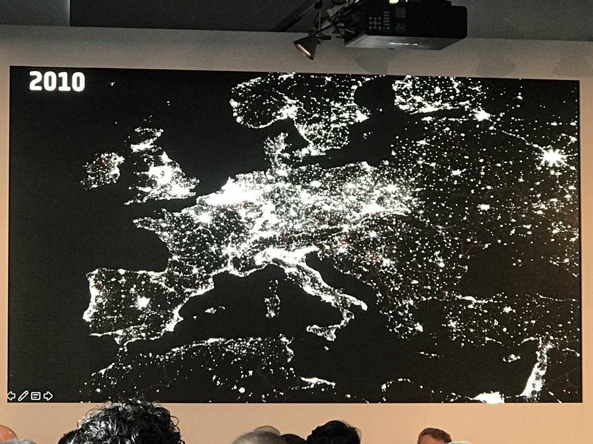 PROMO_ACCIAIO's tweet image. RT PPANthebrief: I centri urbani perdono confini gruppo_a2a mappa dell #energia le grandi #città sono sottoposte a nuove sfide #CoimaReForum nuove tecnologie necessari #smartcity uso dell acqua, ambiente, industria, illuminazione, mobilità, sicurezza, en…