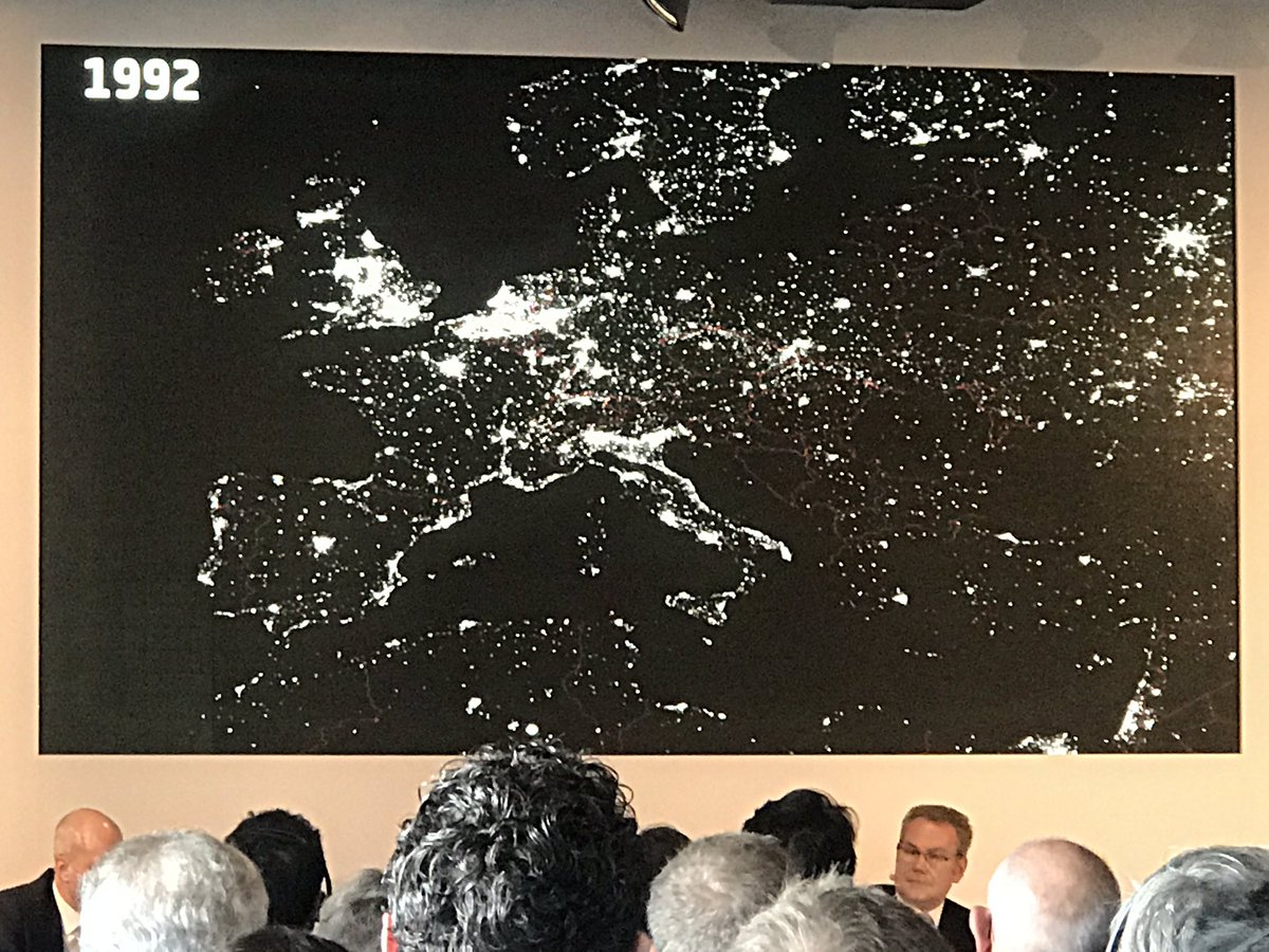 PROMO_ACCIAIO's tweet image. RT PPANthebrief: I centri urbani perdono confini gruppo_a2a mappa dell #energia le grandi #città sono sottoposte a nuove sfide #CoimaReForum nuove tecnologie necessari #smartcity uso dell acqua, ambiente, industria, illuminazione, mobilità, sicurezza, en…