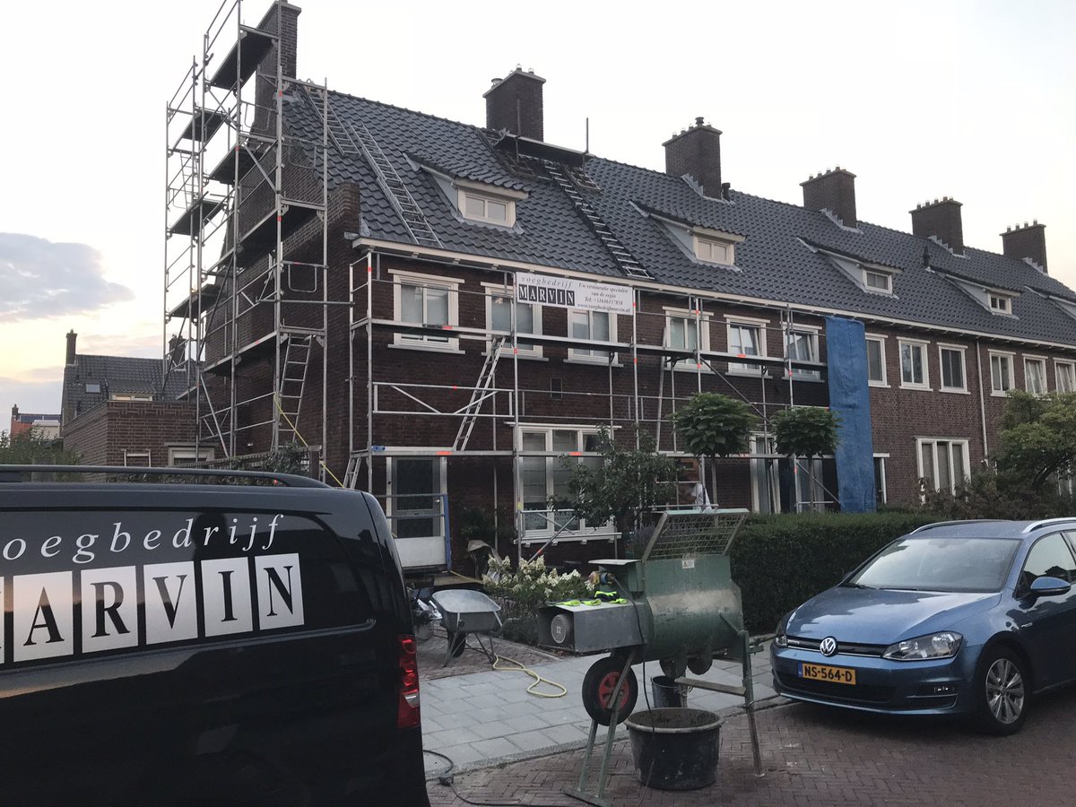 marvin_dool's tweet photo. Gevelrenovatie 2 woningen.
Verwijderen voegwerk,
Stoomreiniging,opnieuw voegen,
Impregneren. https://t.co/7ABPcCObhK