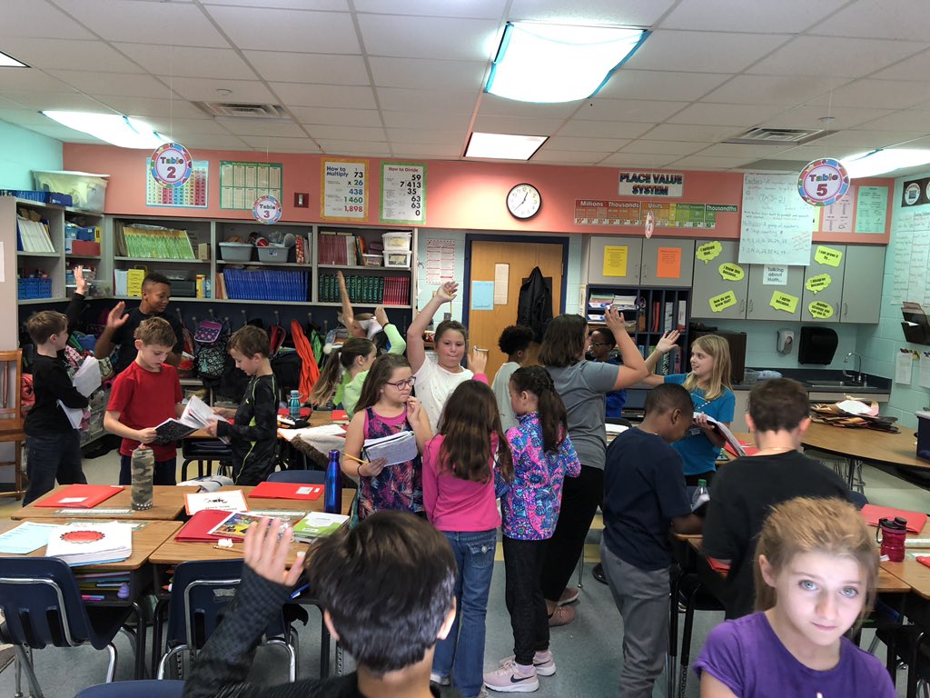 Jennifercluff3's tweet photo. Students using stand up, hand up, pair up to share sensory words from the story we read.   #sringrunfun.  #kagan https://t.co/SJ51hHbsQl