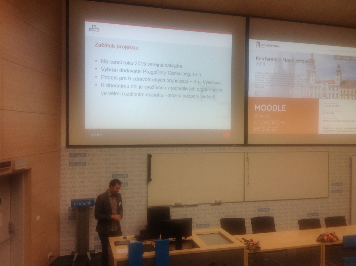 mootcz's tweet photo. Nemocnice Jihlava a vzdělávání v Moodle #mootcz18 https://t.co/ucSZXuGUud