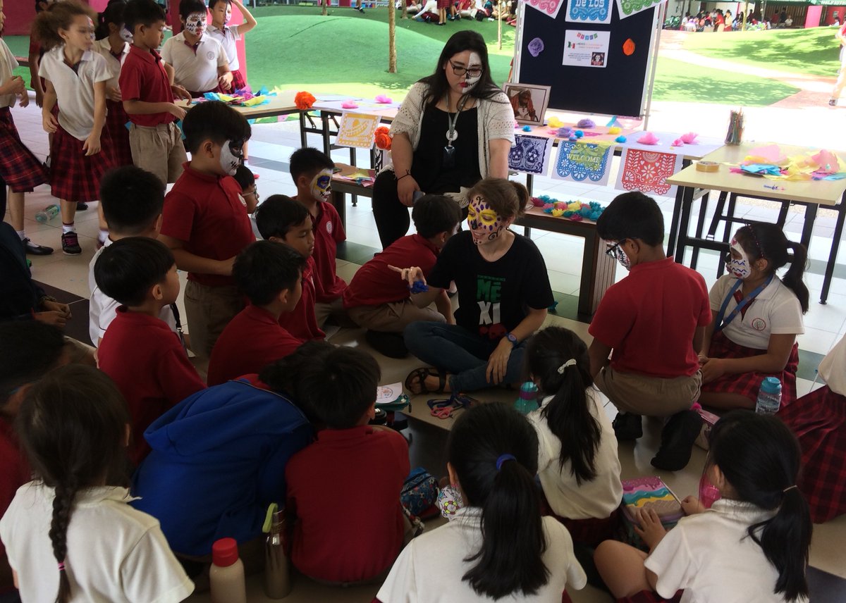 Today we celebrated #DiaDeMuertos, an important Mexican festivity. The kids and teachers have a lot of fun painting their faces, making an ofrenda, calaveras, flowers, papel picado and piñatas. We had a big celebration of language and culture. <a href="/HIS_MFL/">HIS_MFL</a> #his_learning #Mexico