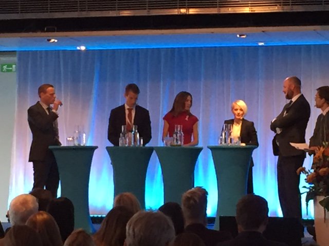 gevernova_jobs's tweet photo. Justine Ryan, our Global Director, Commercial Partnering and Development, providing a branch perspective on future financing at #VIND2018 https://t.co/6AFKk60Sil