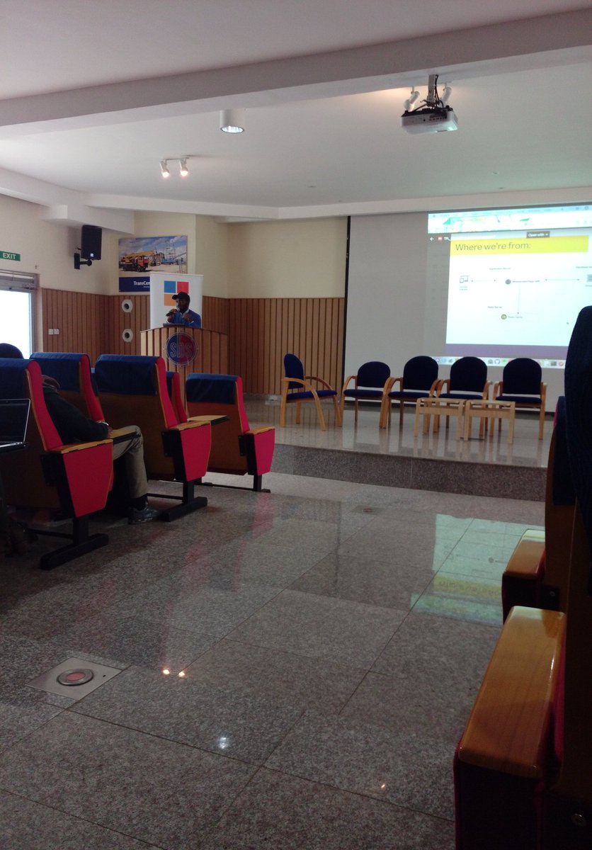 imjaysn's tweet photo. Elegance met perfect @pycon @PyNBO #pyconke2018 https://t.co/iFnkQ8gLIp