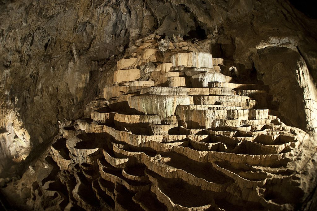 Ancient cave. Пещеры Гранд каньон. Пещеры Гранд каньон арка. Grand Canyon пещеры. Пещеры Гранд каньон полнолуние.