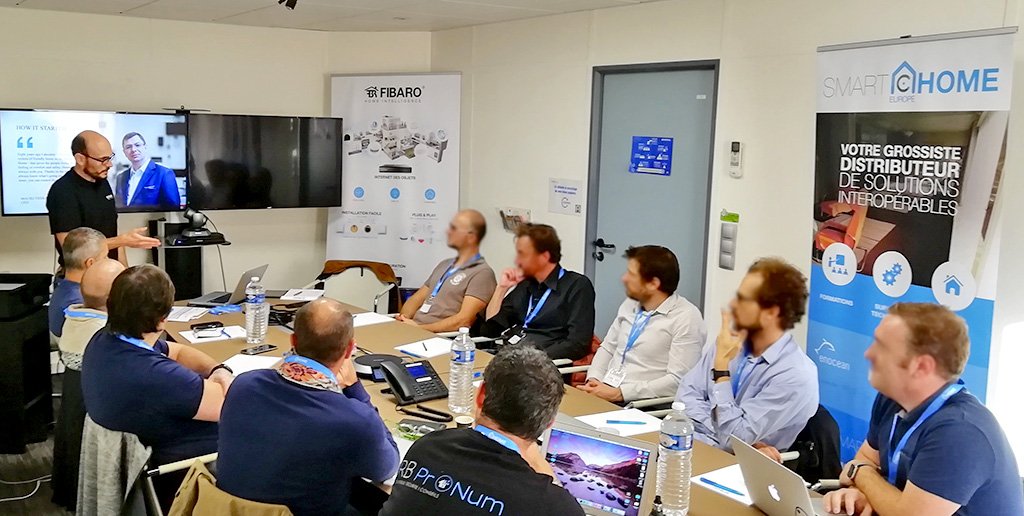 domadoo's tweet image. Article à (re)lire: SmartHome Europe, Centre de Formation Officiel Fibaro en FRANCE - blog.domadoo.fr/74686-smarthom…