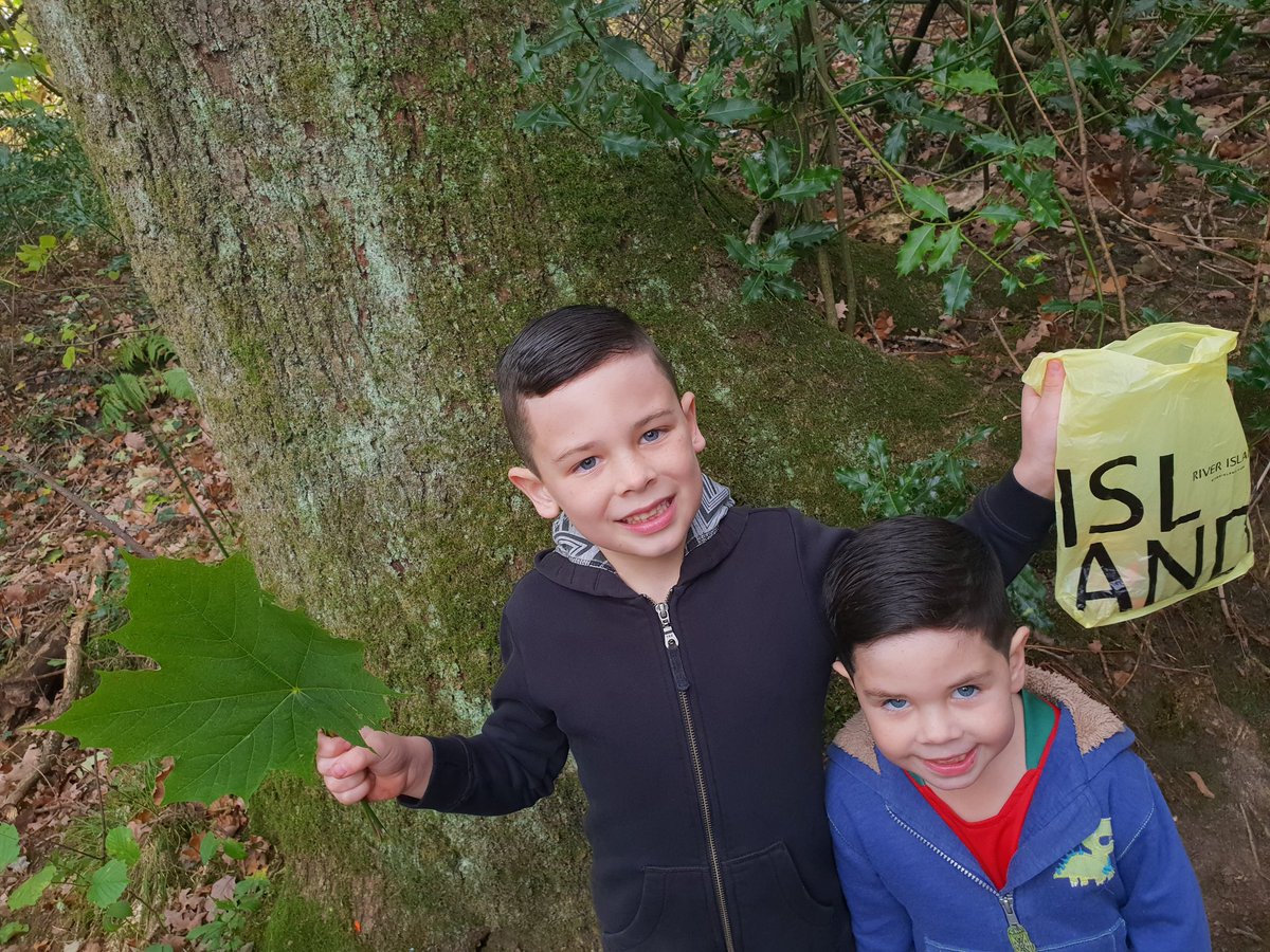 Beaumontprimary's tweet photo. The Postles have completed the autumn scavenger hunt challenge...who else can complete it?
@bpsreception 
@BeaumontYear1 @BeaumontYear2 @BeaumontYear3 @BeaumontYear4 @BeaumontYear5 @BeaumontYear6 
@bolton_sport 
#activekids #freshair #autumnisbeautiful https://t.co/bqndTbxXnk