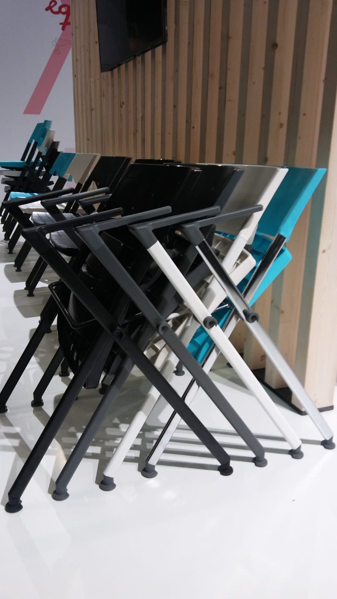 “Trazar una silla para Dile, pensando que será testigo  de muchas horas de formación, no es sencillo” Rafa Ortega @gutierrezyortega
#Atlanta la nueva silla con vocación de aprendizaje. #orgatec2018