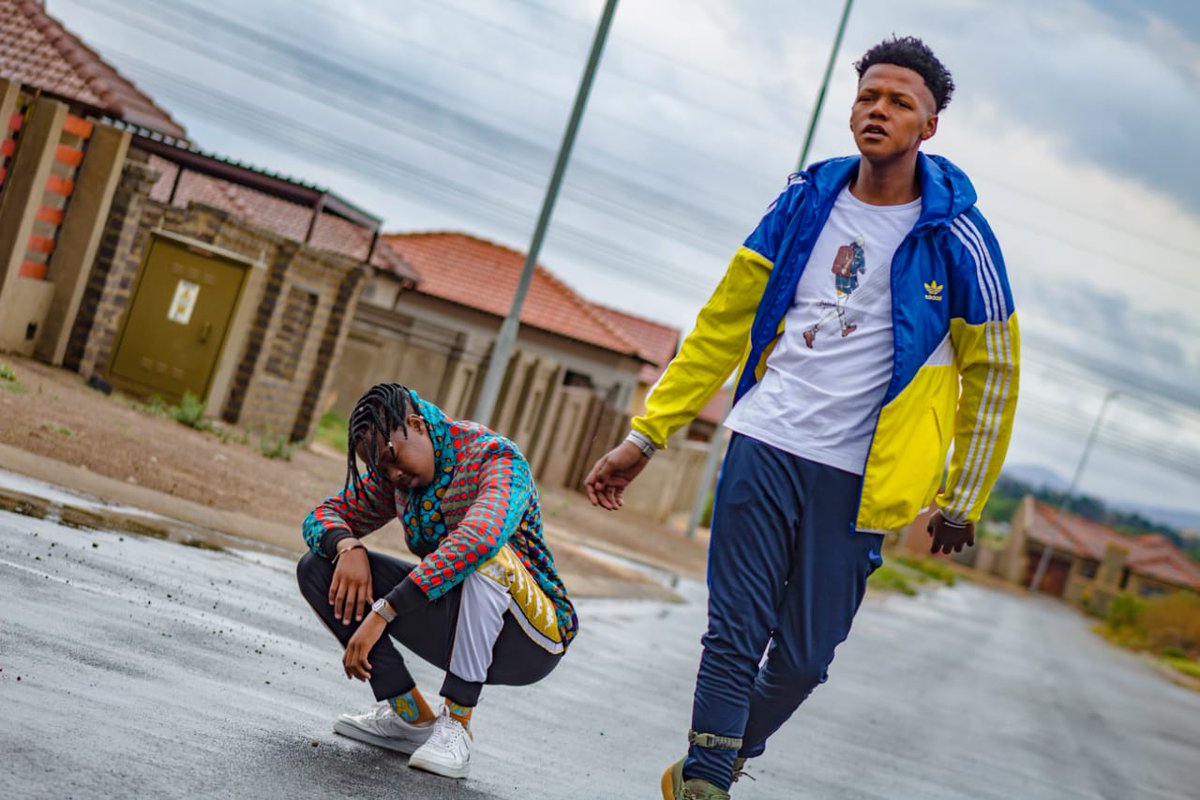 HOW IT SHOULD BE🍾