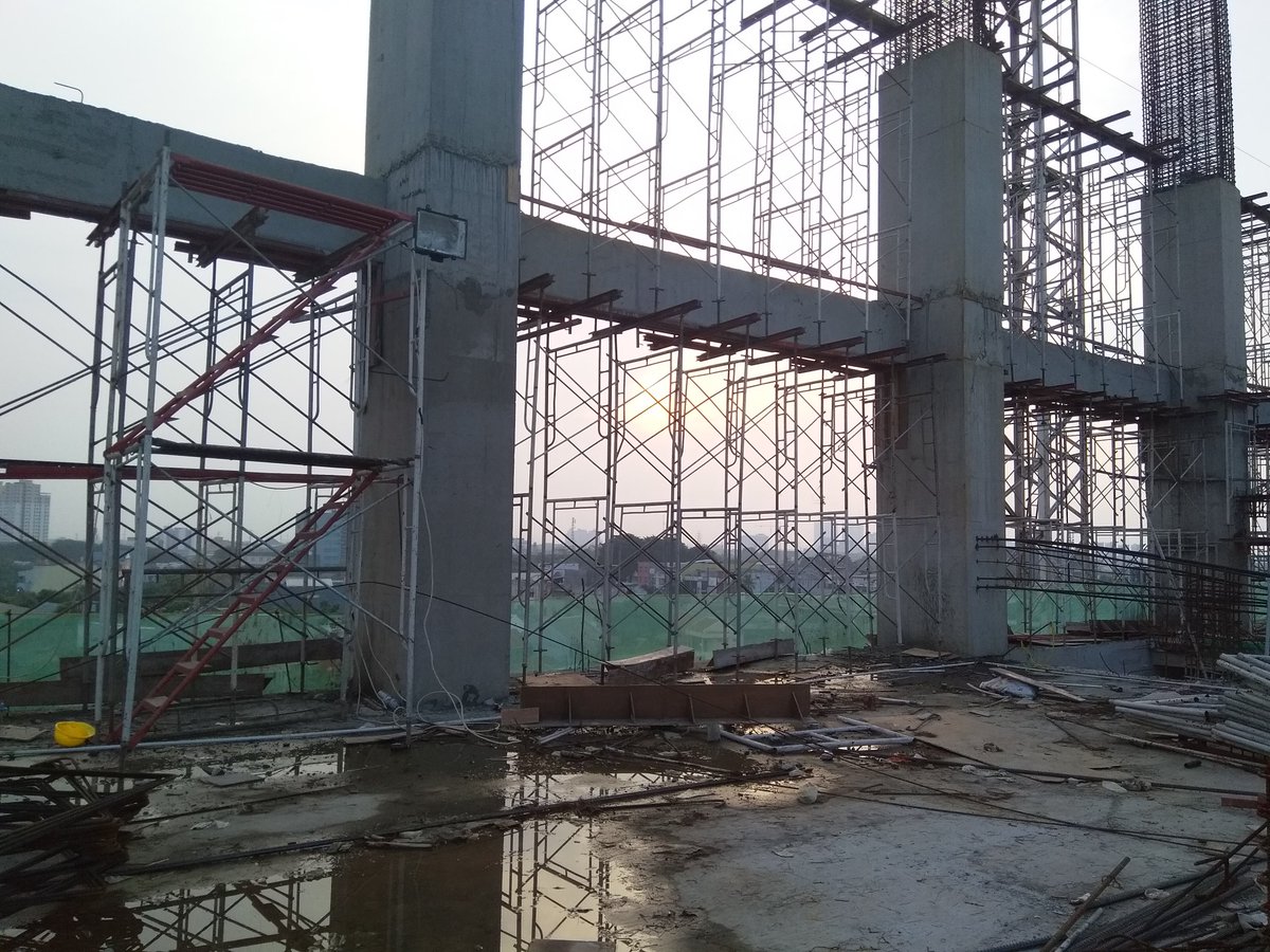 inidadi's tweet image. Hutan Scaffolding 

#TransSnowWorldBekasi 
#OnProgress 
#Prosys
