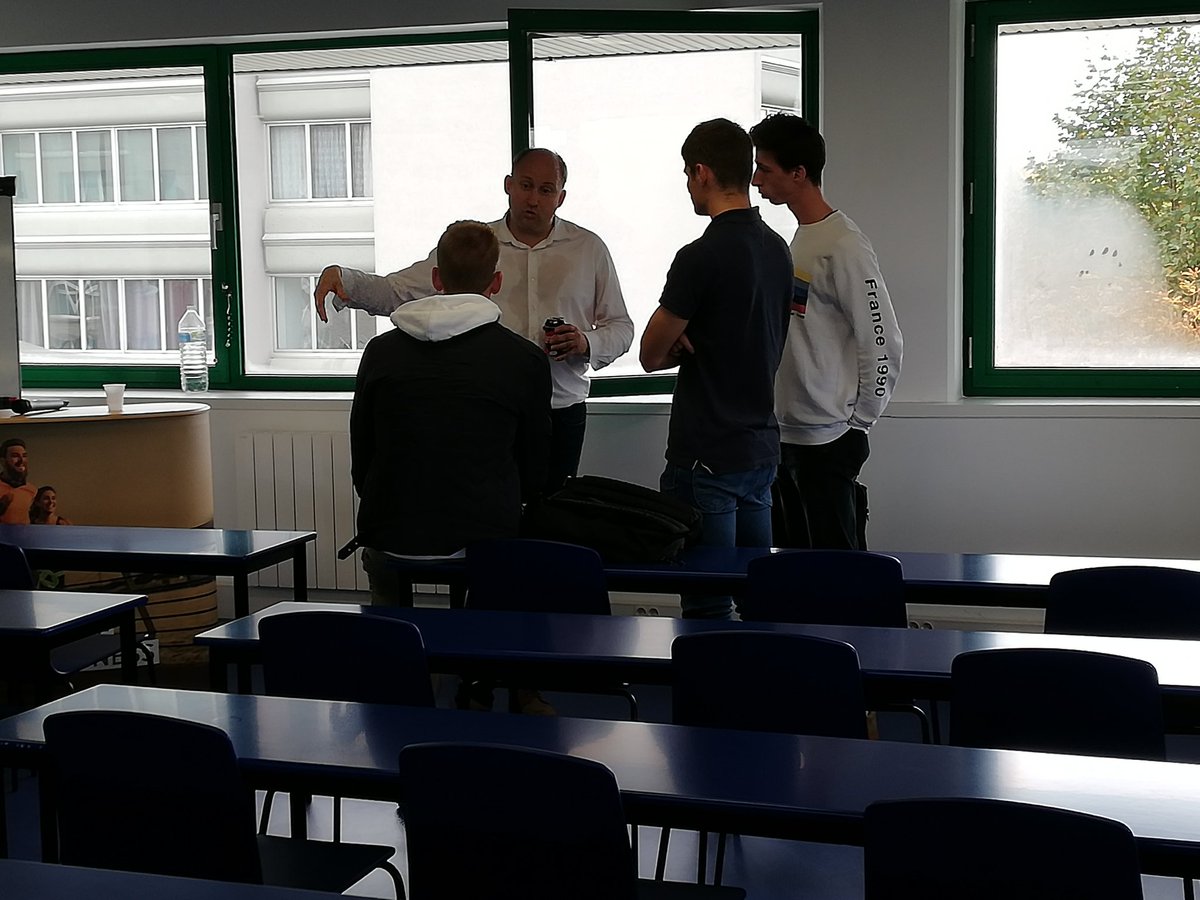 AMOS_Lille's tweet photo. #AMOSMC18, c'est terminé ! Un énorme merci à @jsgosuin @Seaters pour cette intense et enrichissante Masterclass. Merci également pour les temps d'échange avec nos étudiants et les partages d'expériences ! https://t.co/ETv2zVAtbJ