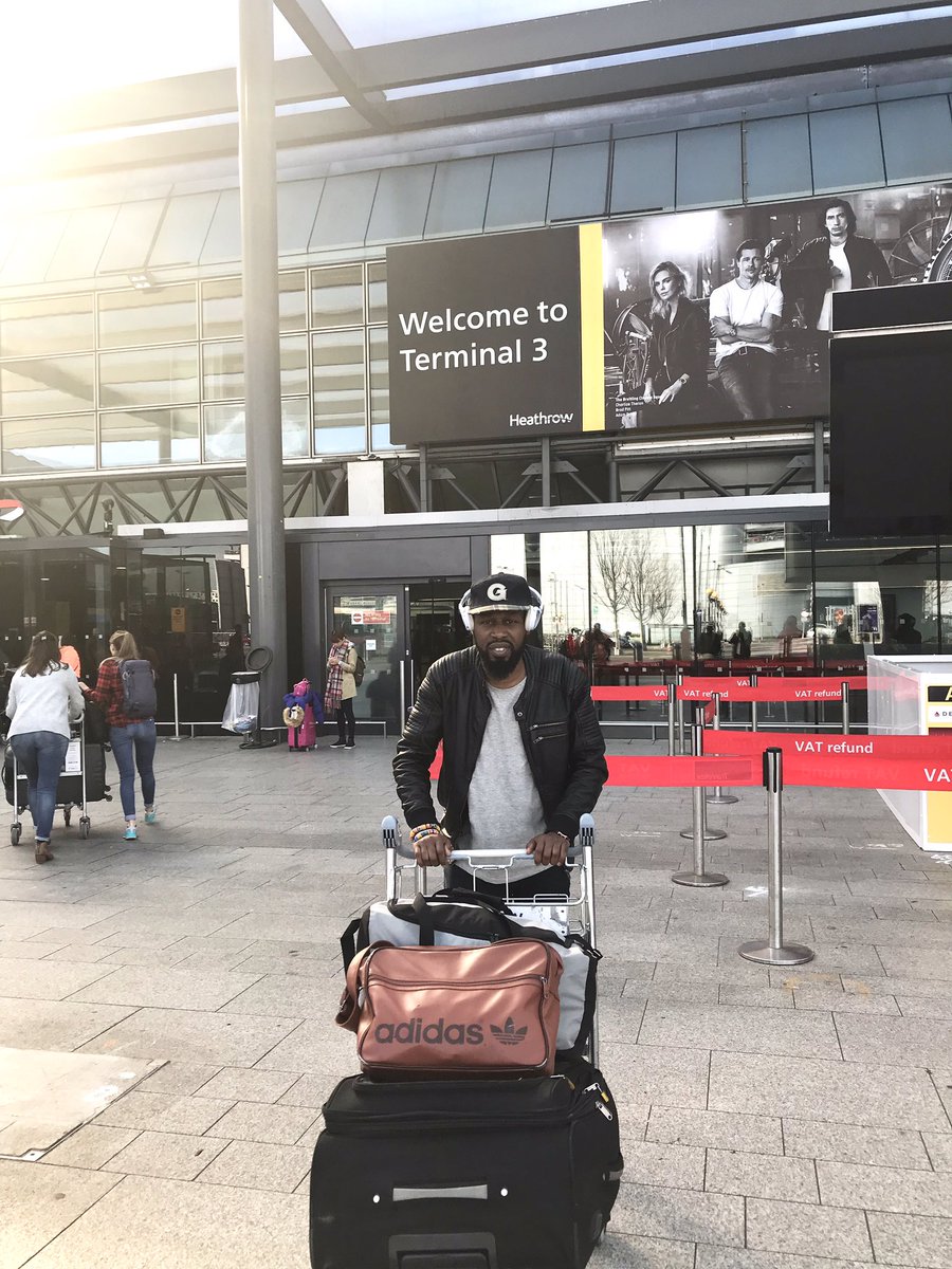 ShoggyShoggz's tweet photo. NOW IN Atlanta, Georgia 🙂 Shoggy Tosh now in the American Building! 🇺🇸 💚🎼🔅
Here for the 2018 @TheSpinAwards as we are nominated in 7 categories & also performing at the event too.
—
#ShoggyTosh #TripleTee #ShoggyToshinUSA #2018SpinAwards #ShoggyToshinTheBuilding #SaltFM https://t.co/fKnXCVFafG