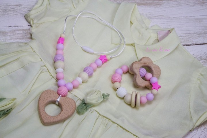 cose_cosa's tweet photo. linea bebè...per mamme e bimbi felici...collane allattamento e bracciale per dentizione ... linea "Lollo Baby" https://t.co/6S5IlbEGmA